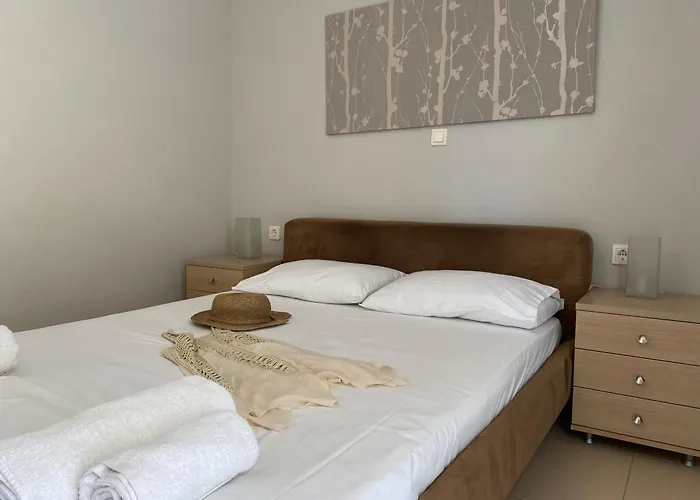 Bright And Cozy Near The Center Apartamento